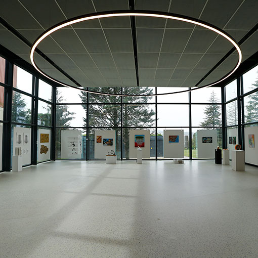 Koç Lisesi - Image 3